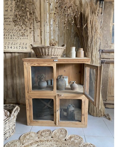 Ancien meuble garde manger