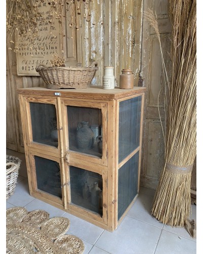 Ancien meuble garde manger